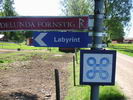 Signpost to the Tibble labyrinth